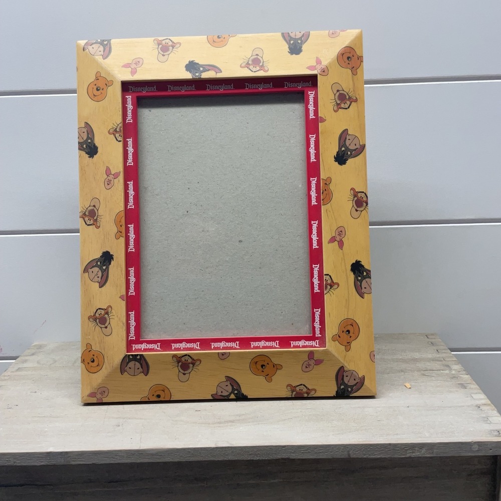 Disney Winnie the Pooh Disneyland Wood Picture Frame 4x6 Tigger Eeyore Piglet